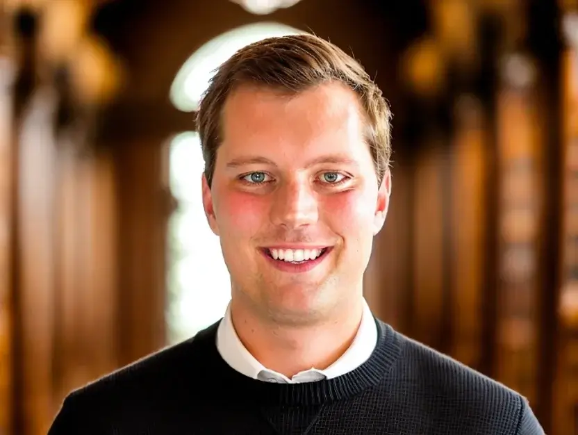 headshot image